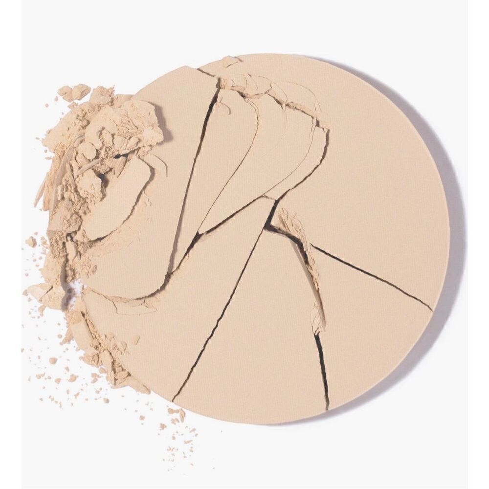 Chantecaille compact makeup powder foundation in shell refill new without box